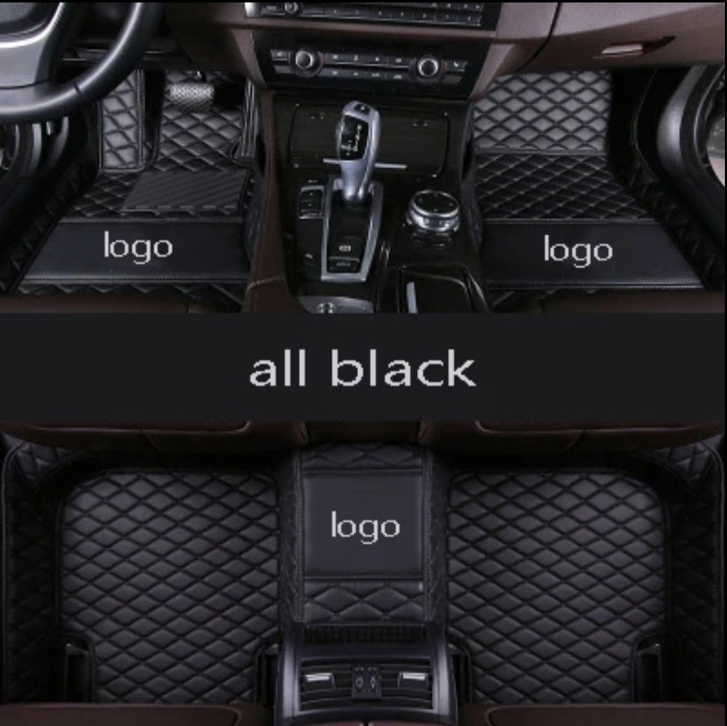 Car foot mat based on measure with a knitted logo/name